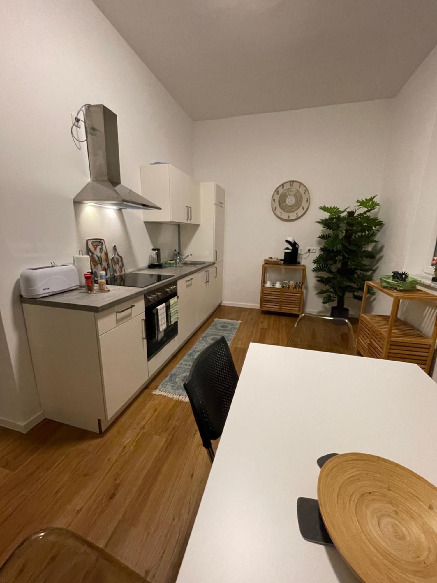 Apartamento Wen Bhf Neu & Zentral In Weiden Fuer Bis Zu 6 Personen Weiden in der Oberpfalz Exterior foto